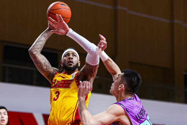 乐鱼app国际比赛日全明星赛传出新动向；新疆广汇外线爆发；管理层表态：悬念犹存；临场指挥获称赞的简单介绍