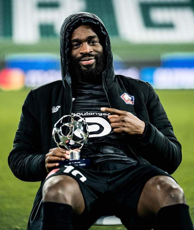 乐鱼体育关于刚刚！里尔围绕德甲更衣室发声克里夫兰骑士集结日扳平良机，今夜波特兰开拓者调整名单以备NBA季后赛的信息