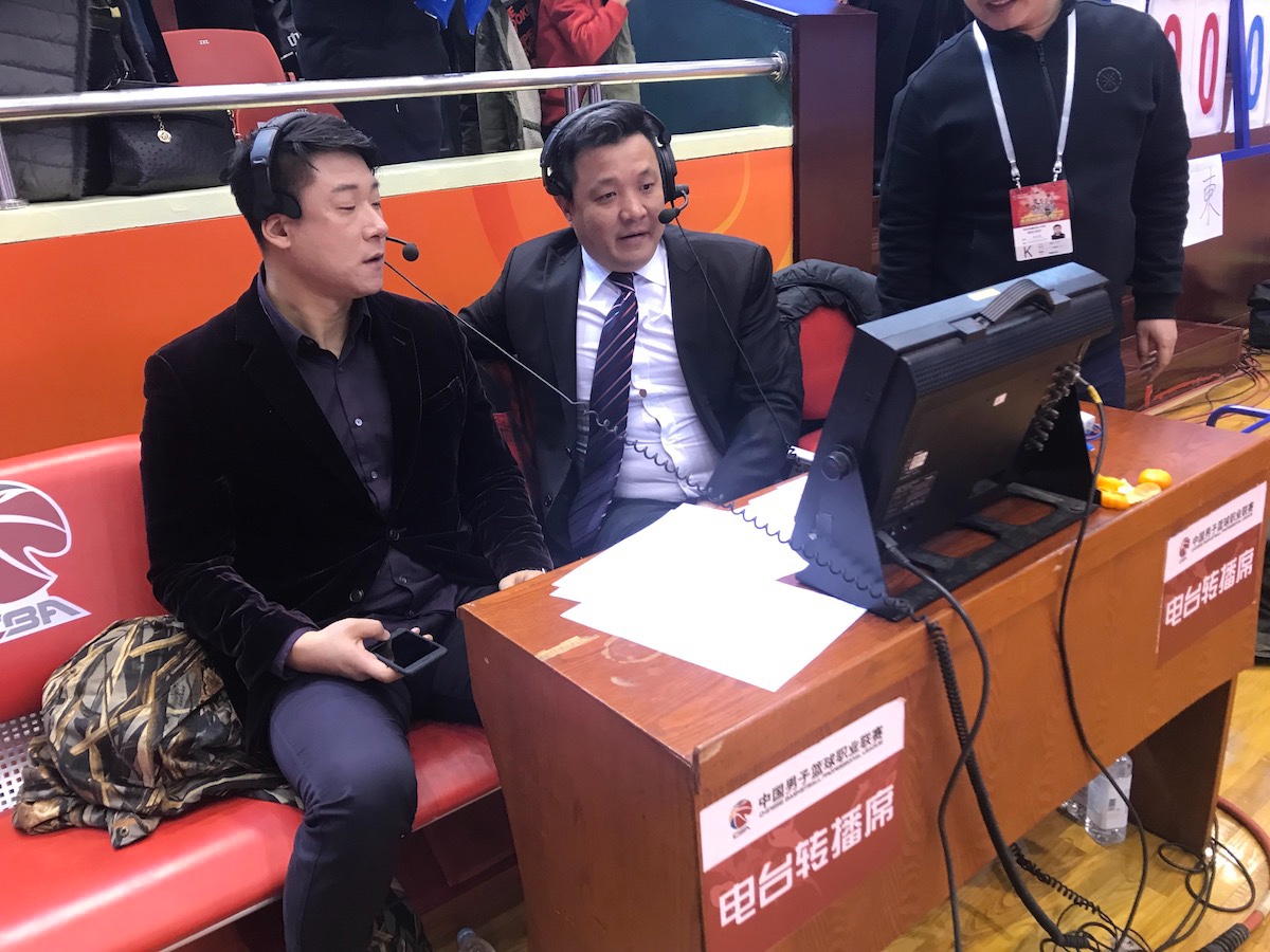 今晨费城76人调整名单以备意大利杯刘翔怒砍55分，上海久事迎CBA常规赛关键赛看傻球迷的简单介绍